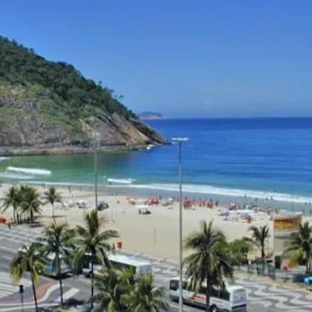 Apto Uma Quadra Da Praia, Leme Zona Sul Rj